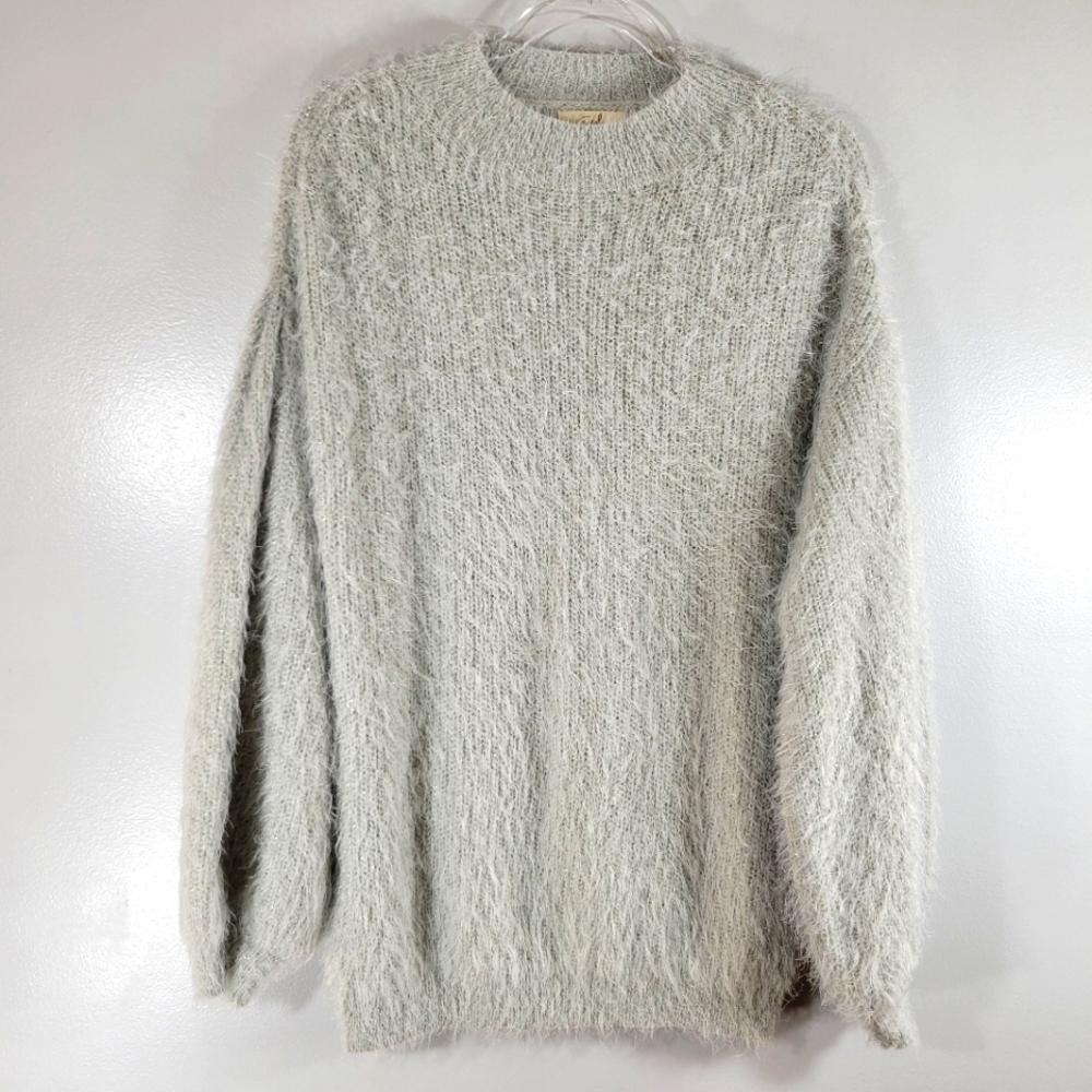 EASEL Los Angeles grey eyelash knit shimmery soft knit balloon sleeve sweater